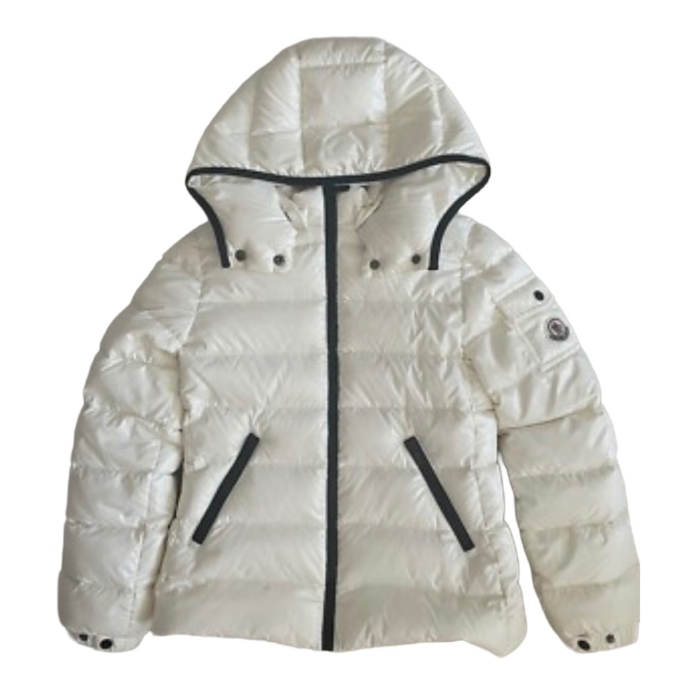🚩 SOLD 🚩 Moncler Short Hooded Down Puffer Jacket – White/Black (Size 1) - Picture 2 of 10
